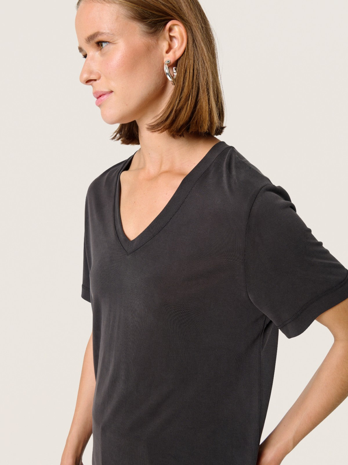 Columbine Black T-Shirt