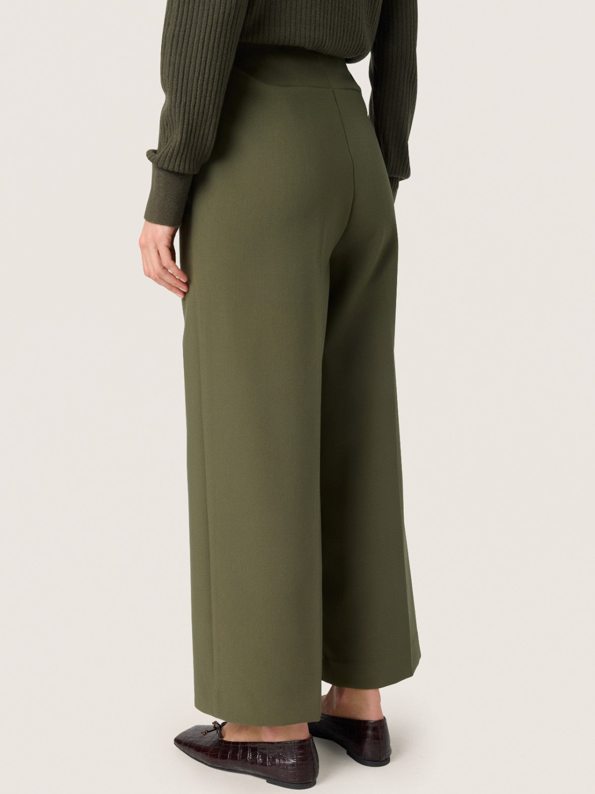 Corinne Grape Pant