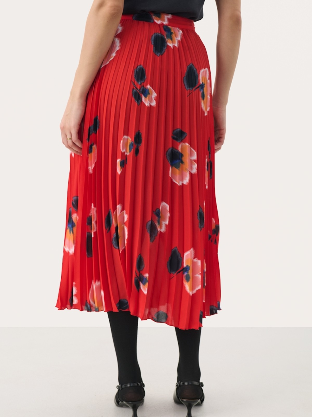 Priyanka Red Skirt