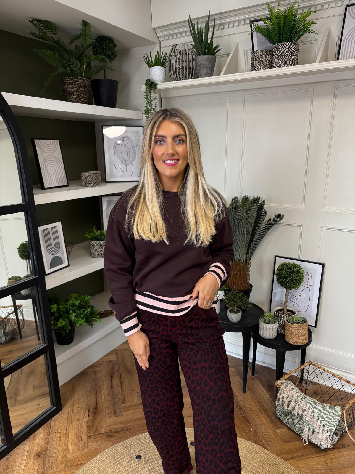 Ada Brown Sweatshirt