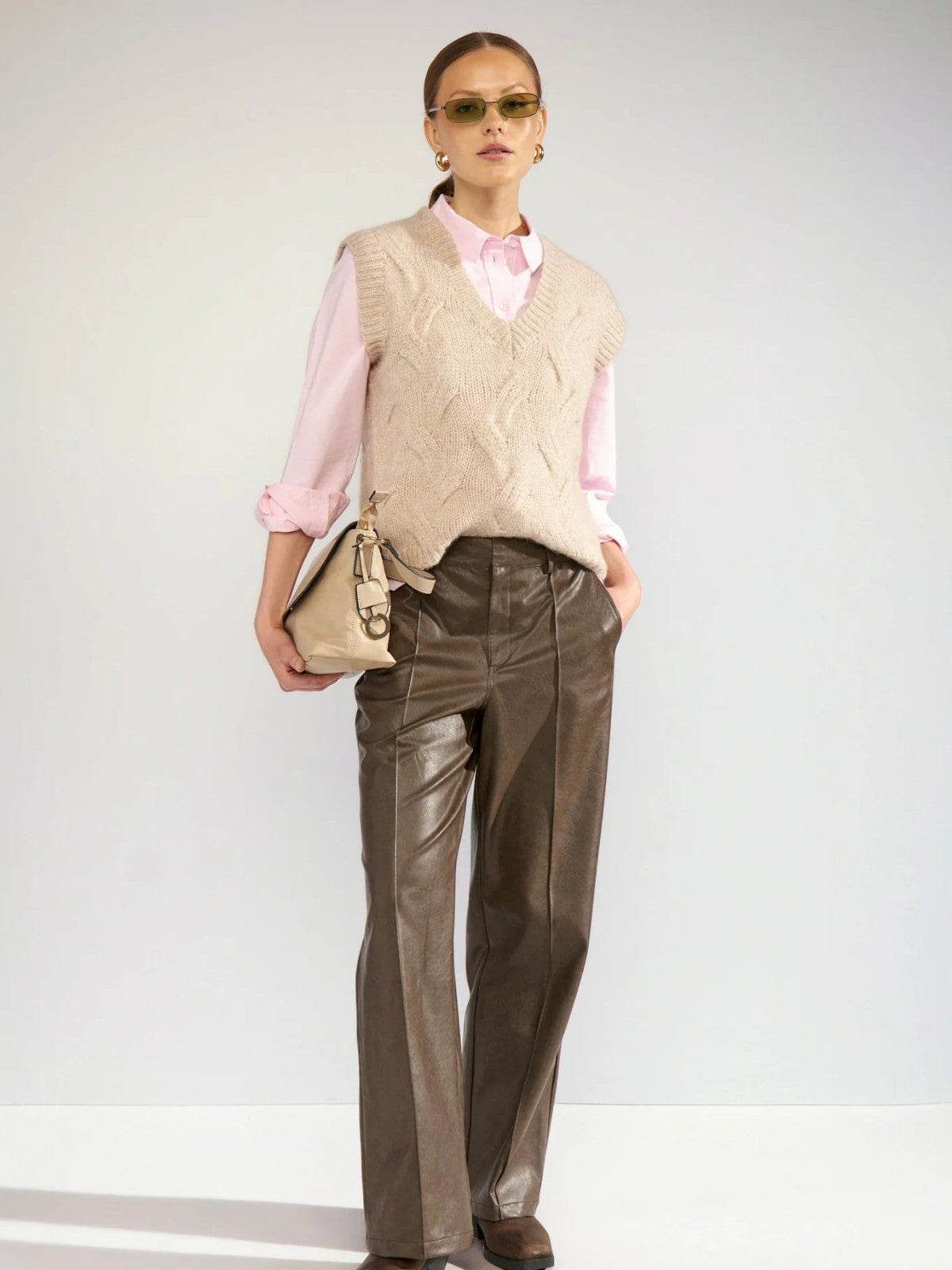 Almas Vest