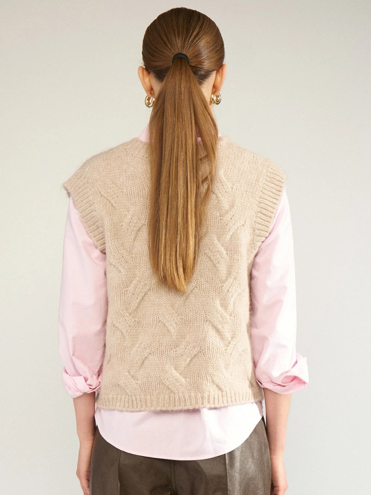 Almas Vest