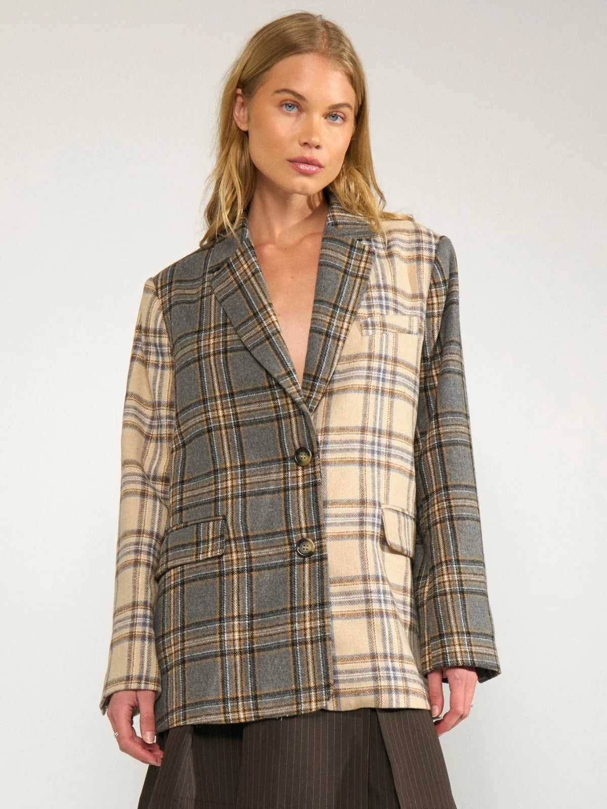 Avey Blazer