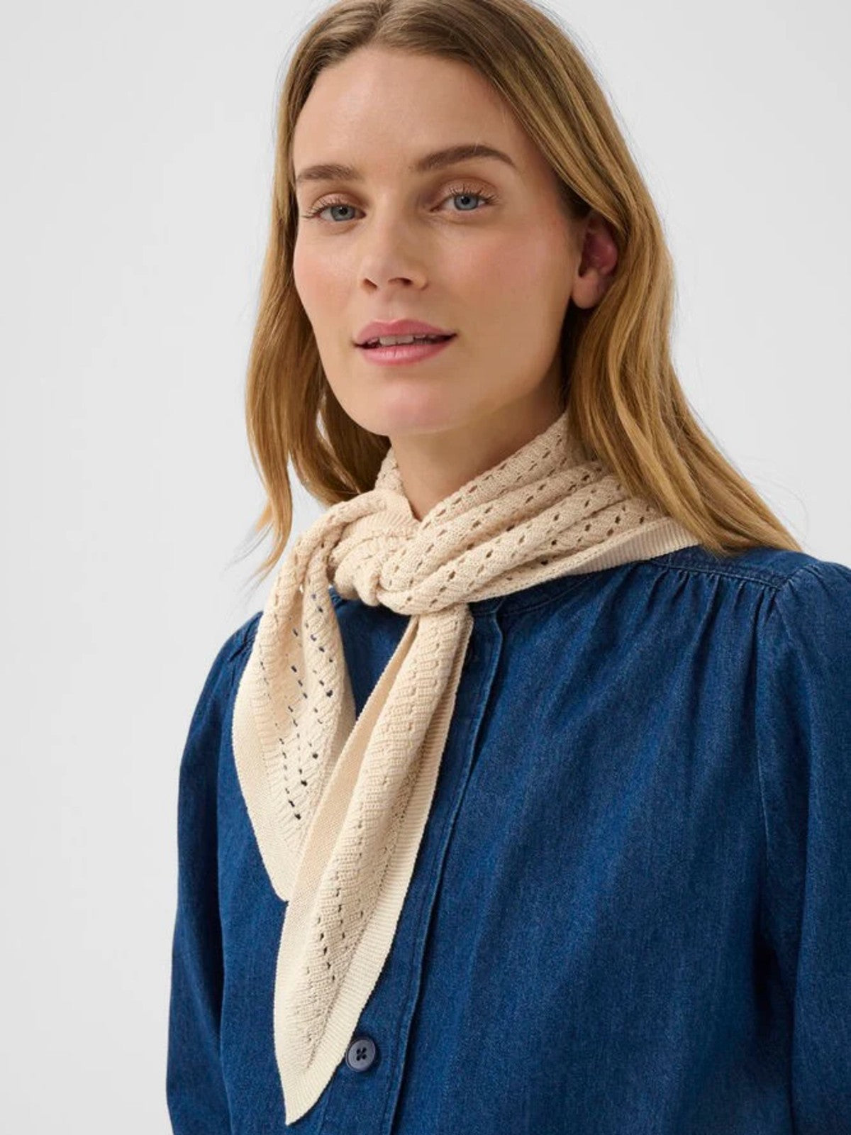 Damine Scarf