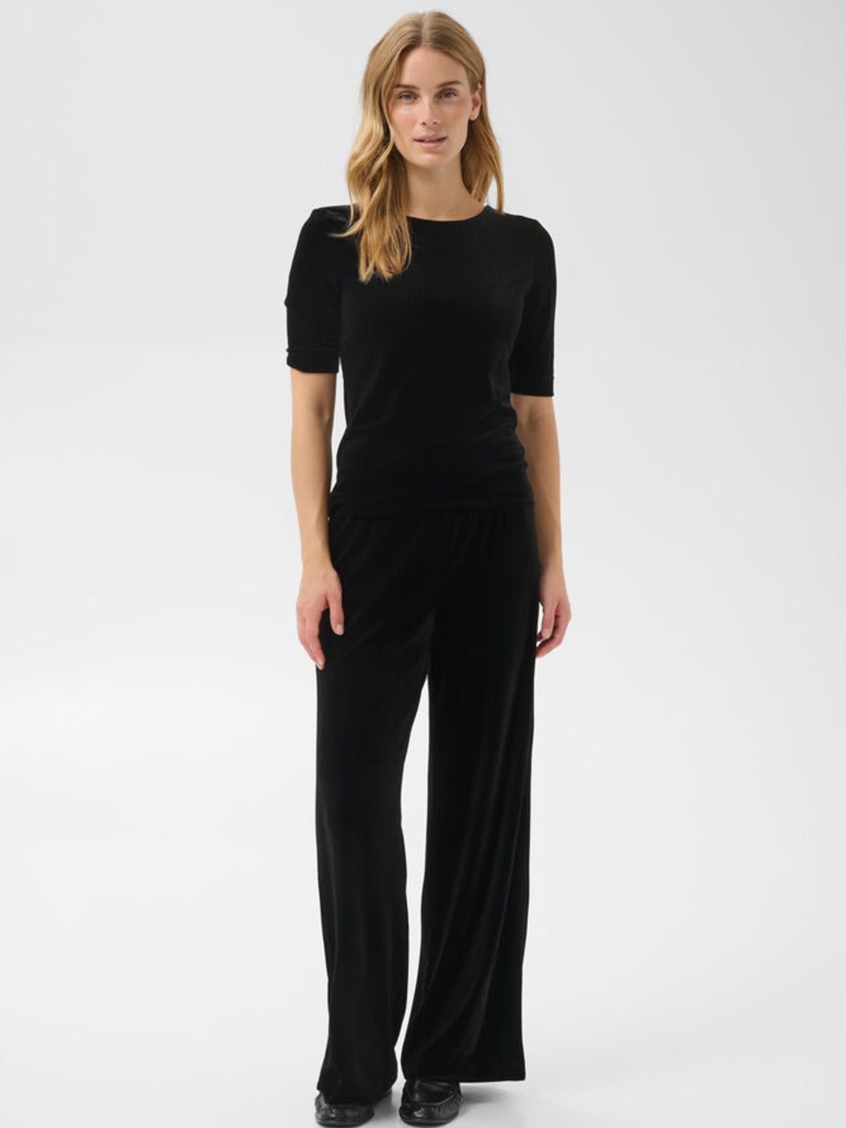 Dhanyo Pants