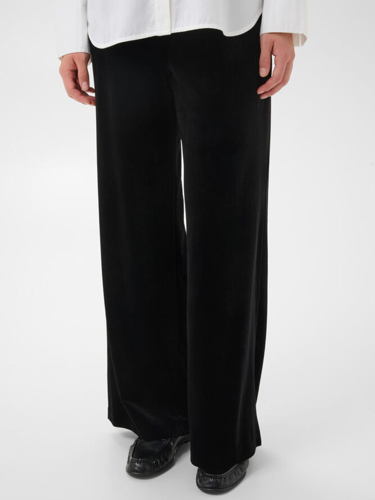 Dhanyo Pants
