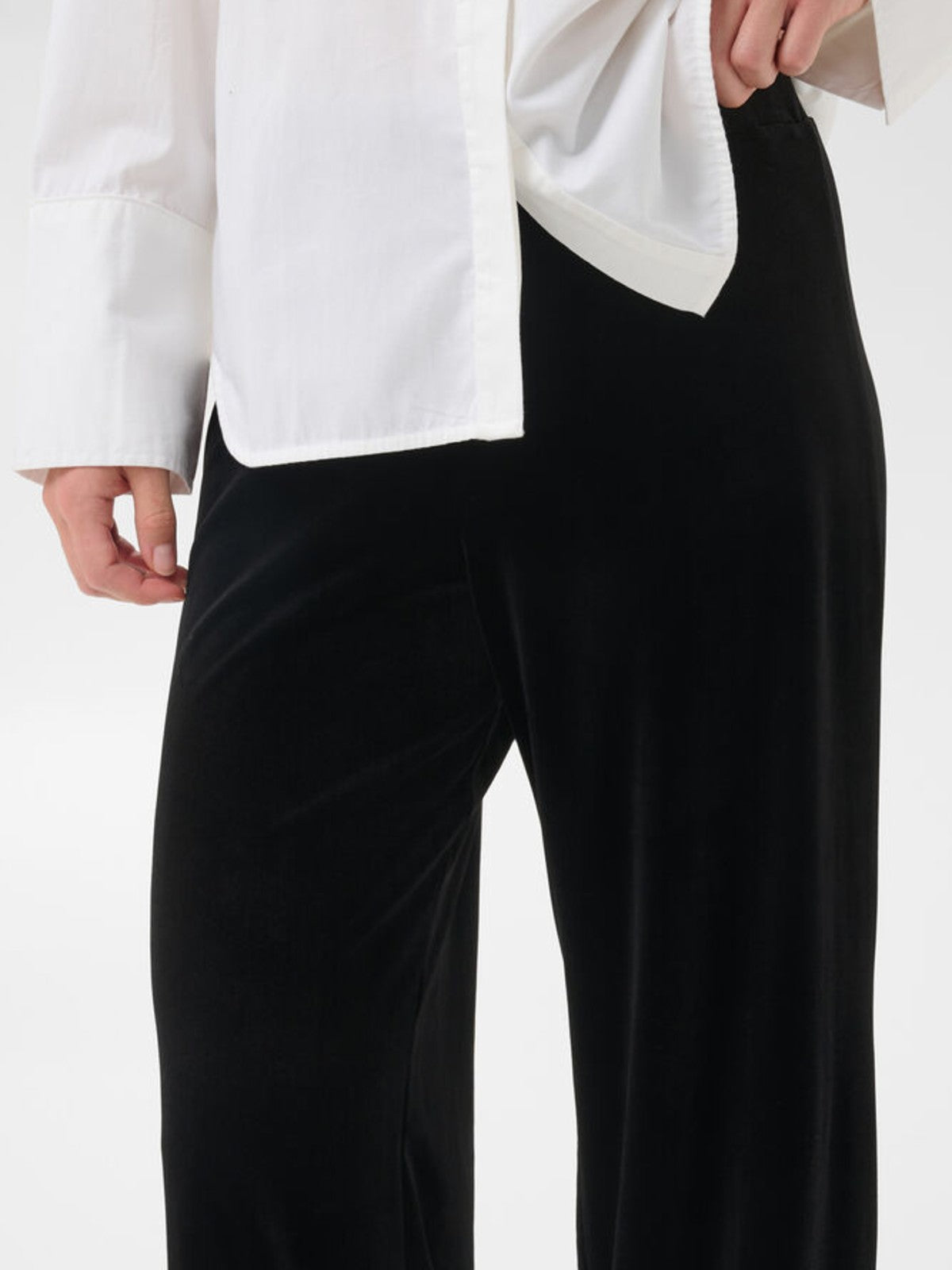 Dhanyo Pants
