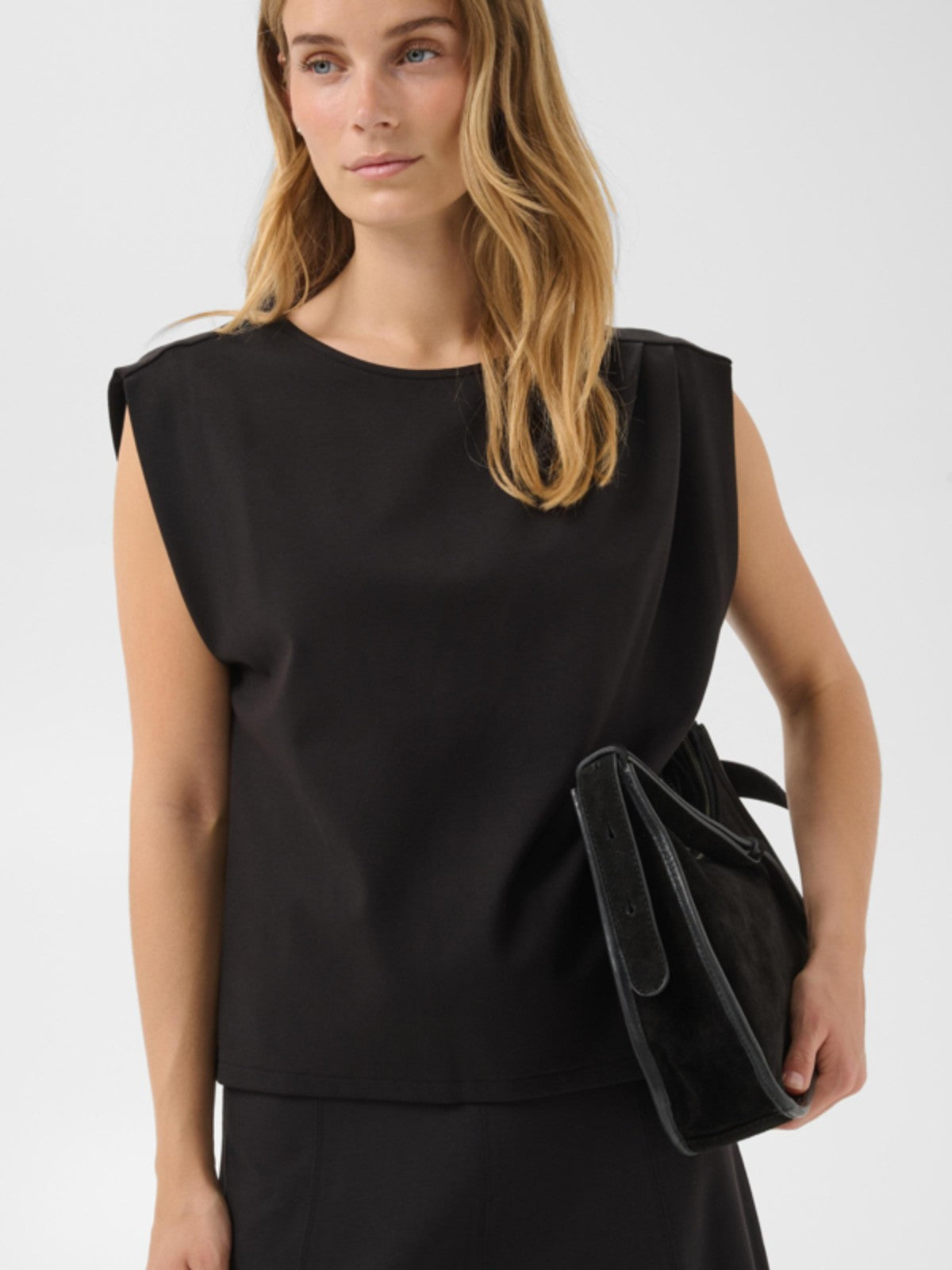 Divya Black T-Shirt