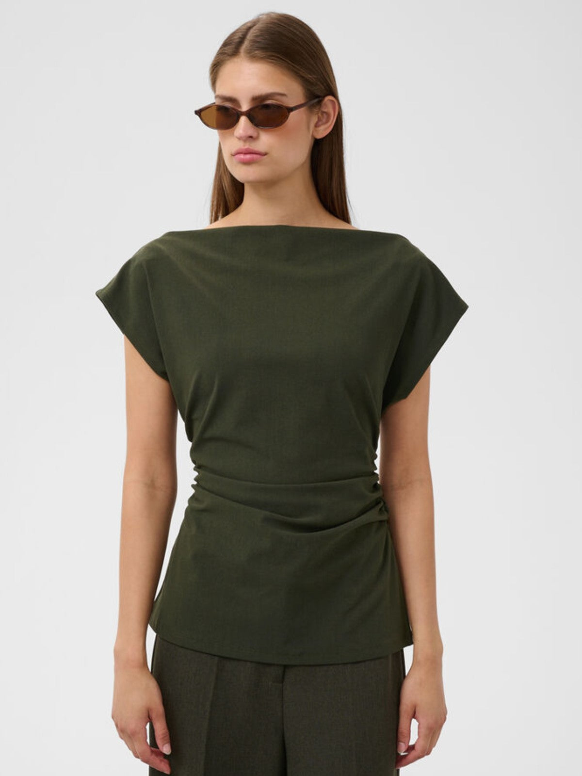 Eirlys Tee