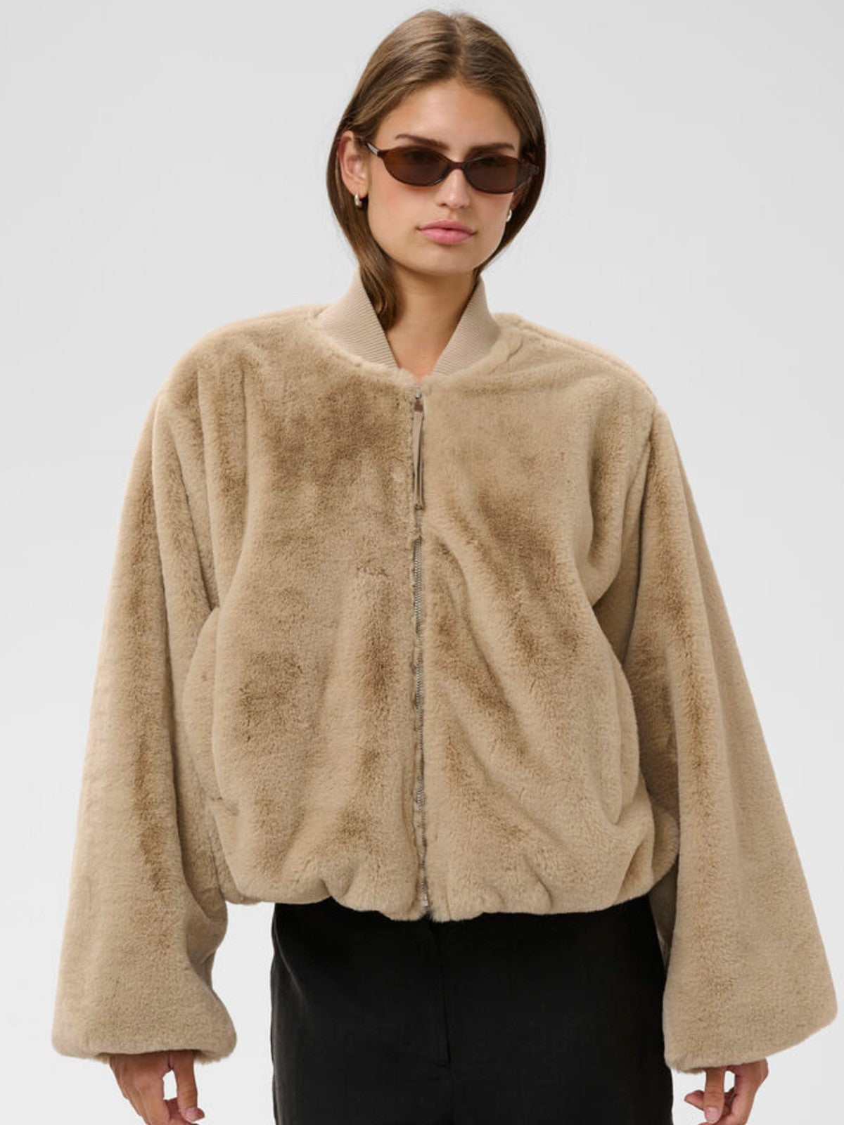 Estacia Bomber