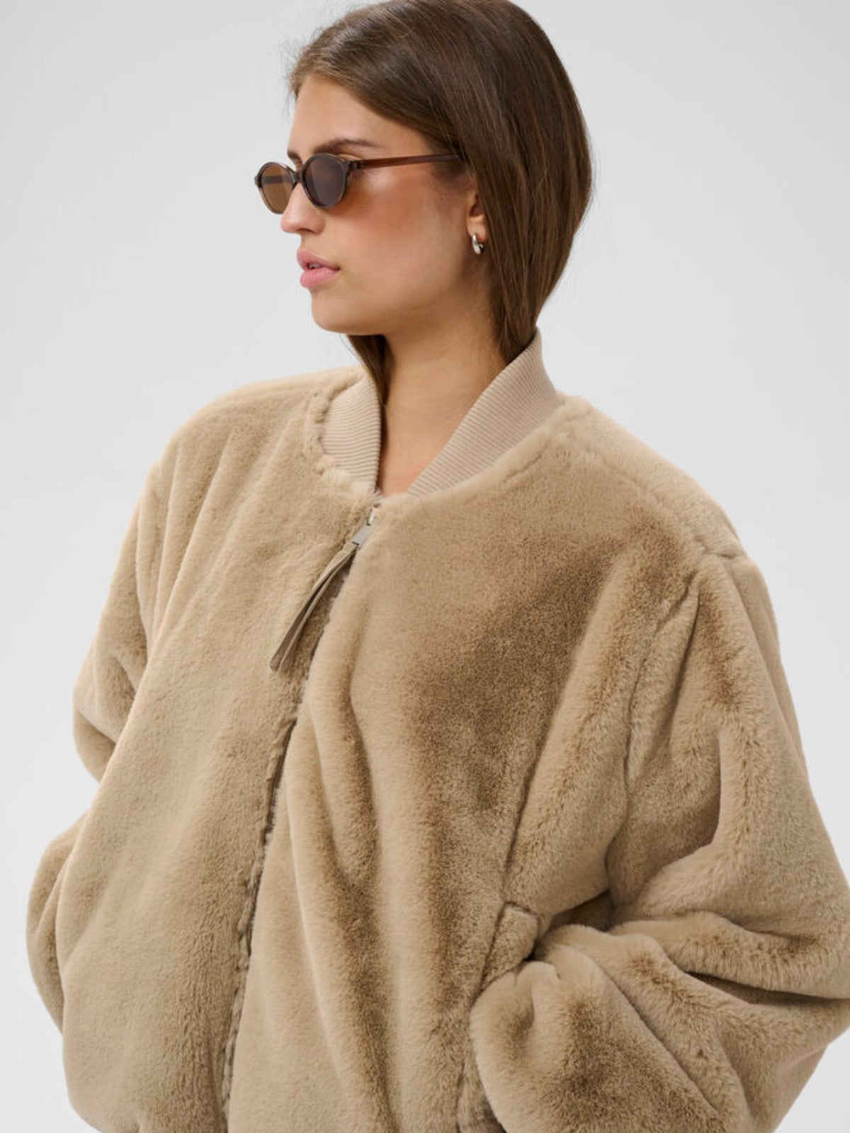 Estacia Bomber