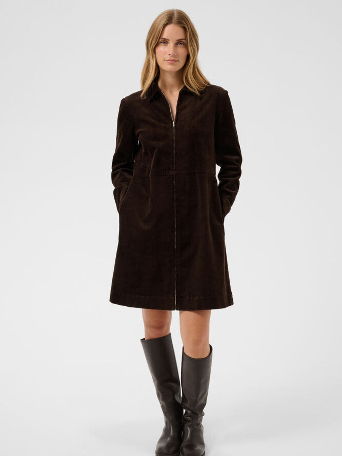 Eyvoran Dress