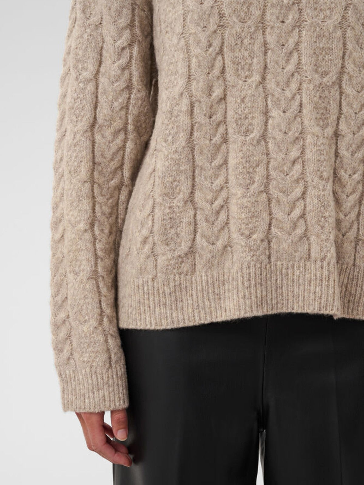 Idalia Melange Pullover
