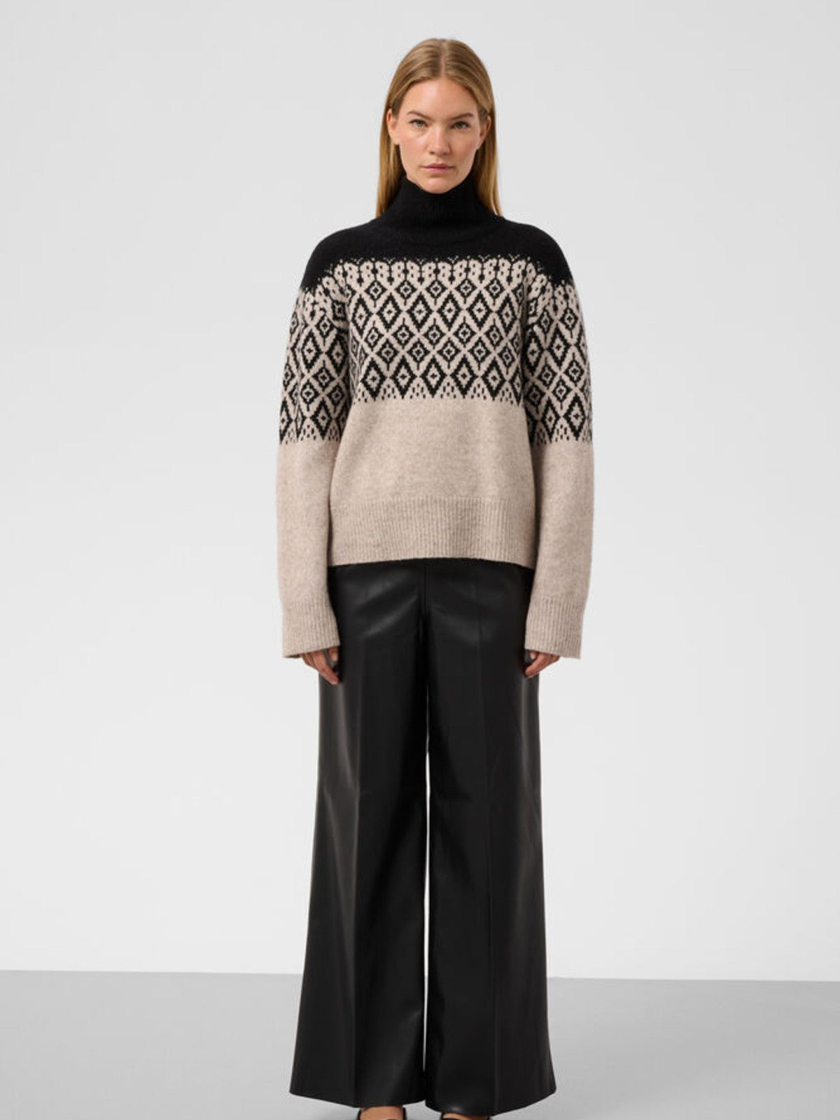 Kaegan Pullover
