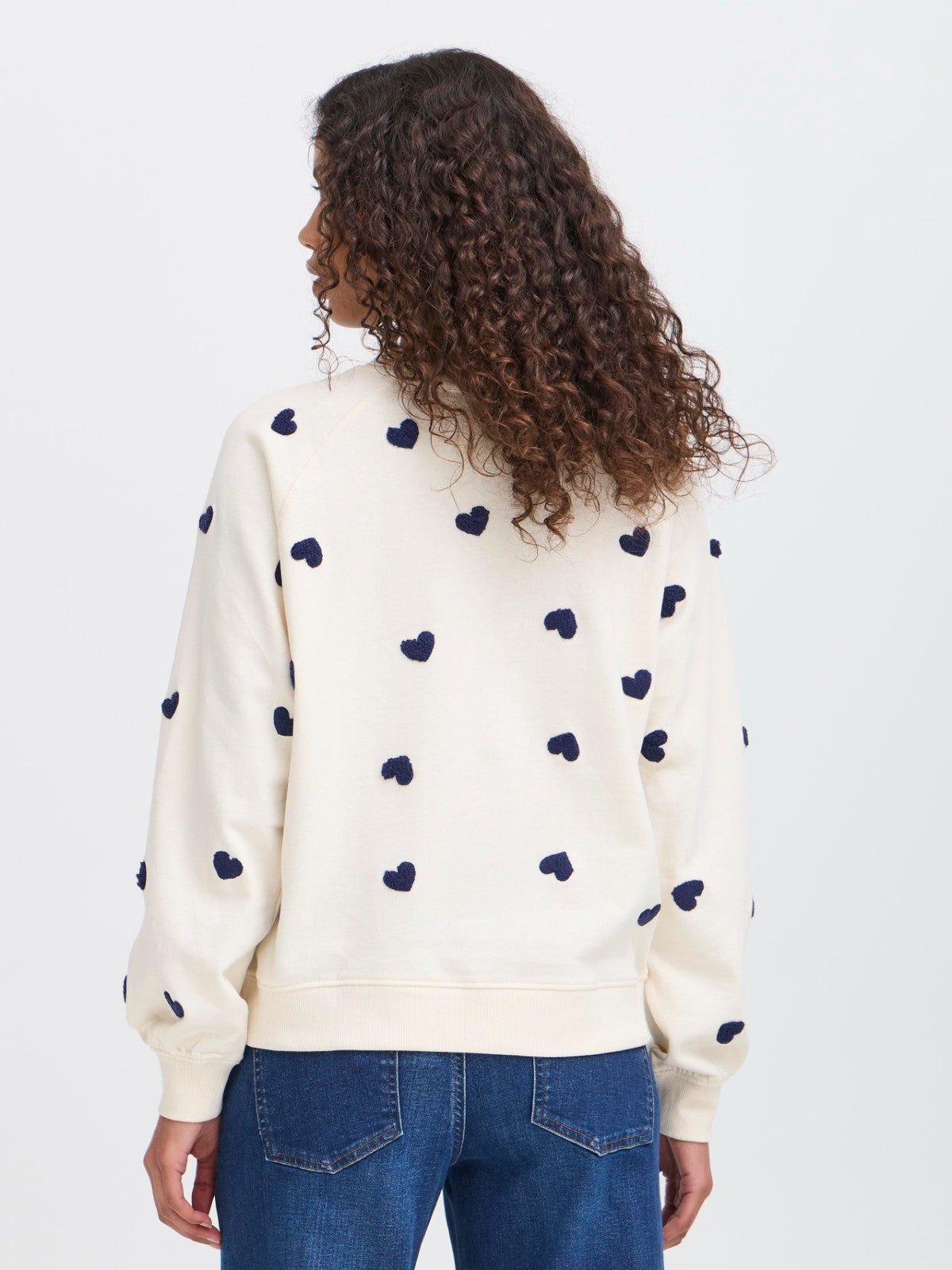 Kasura Sweatshirt