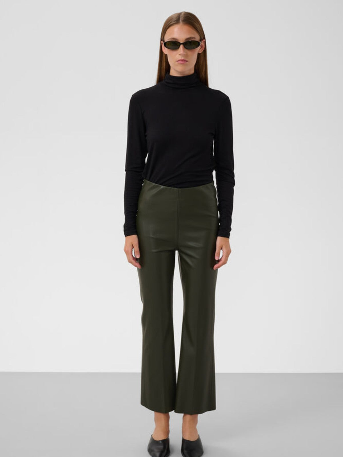 Kaylee Rosin Kickfare Pants