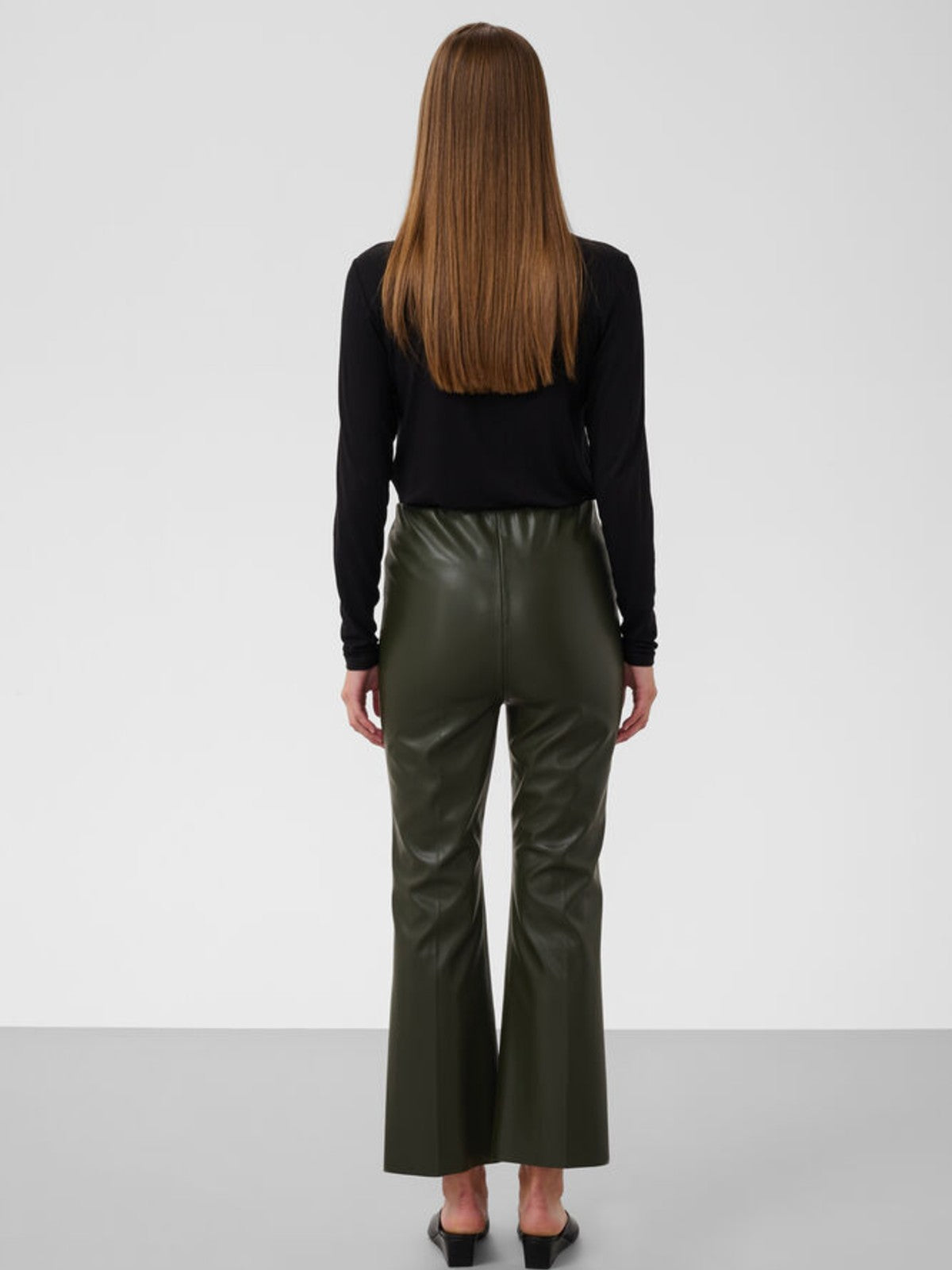 Kaylee Rosin Kickfare Pants