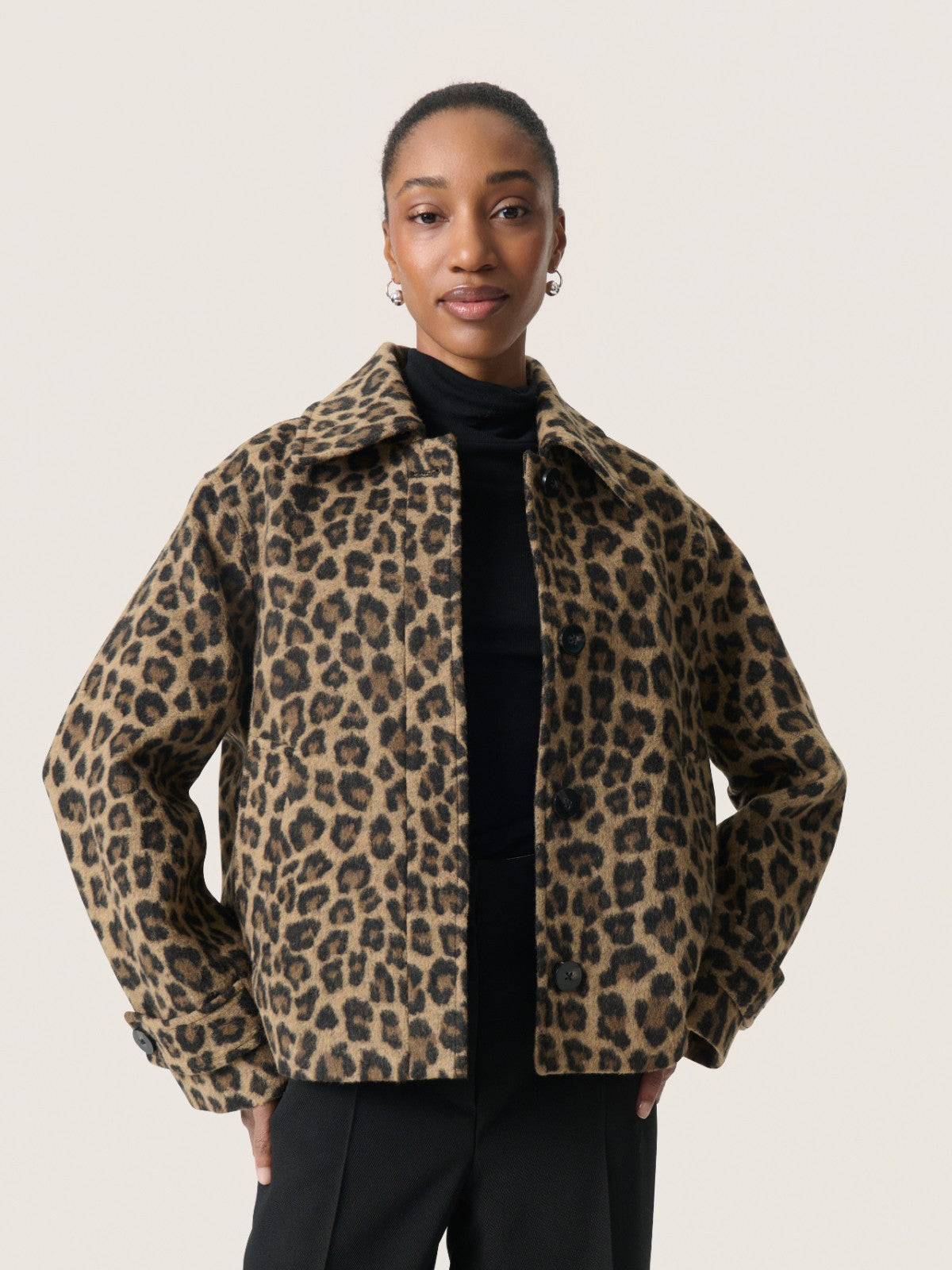 Leony Akeleje Jacket