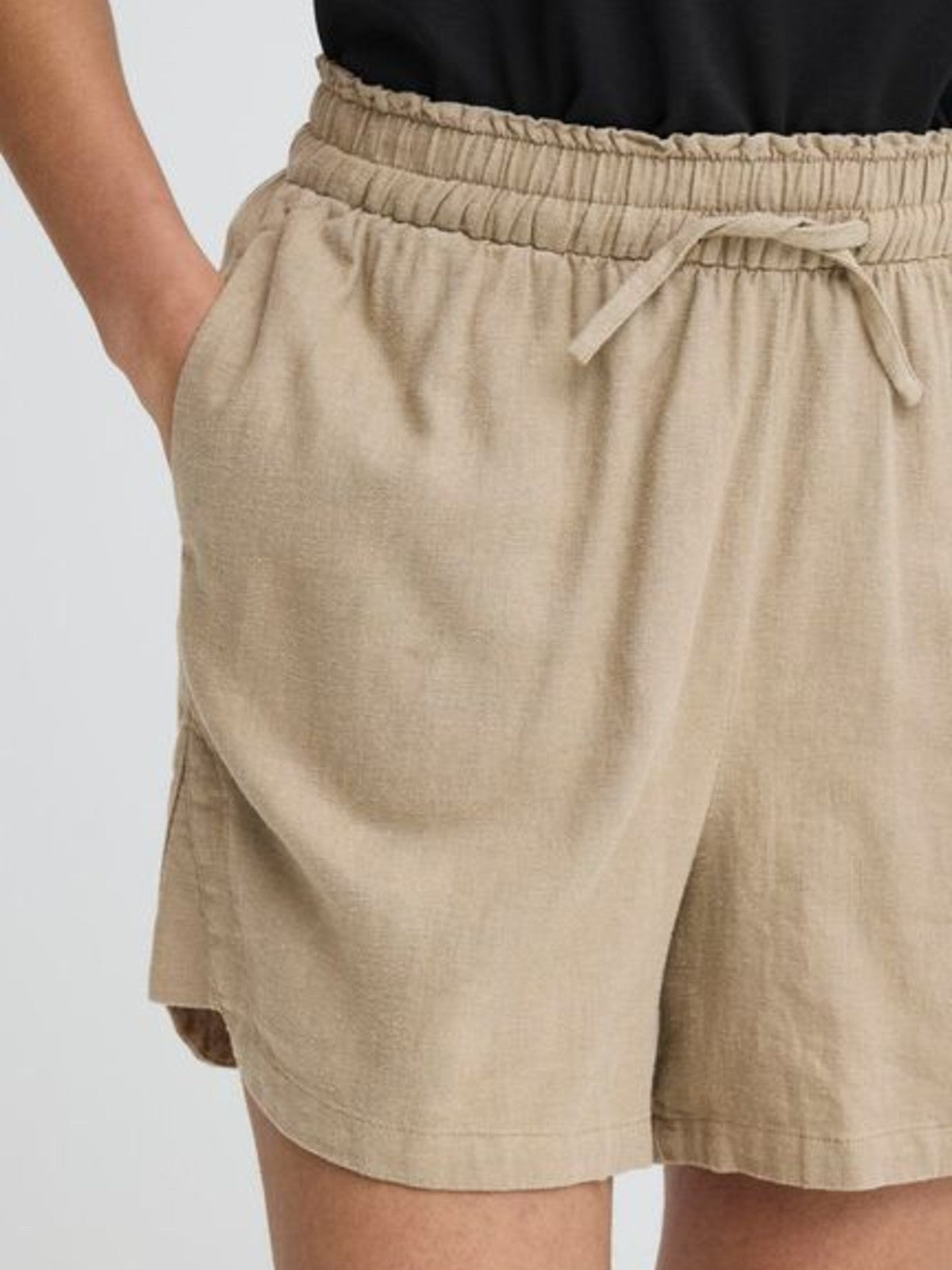 Linno Shorts