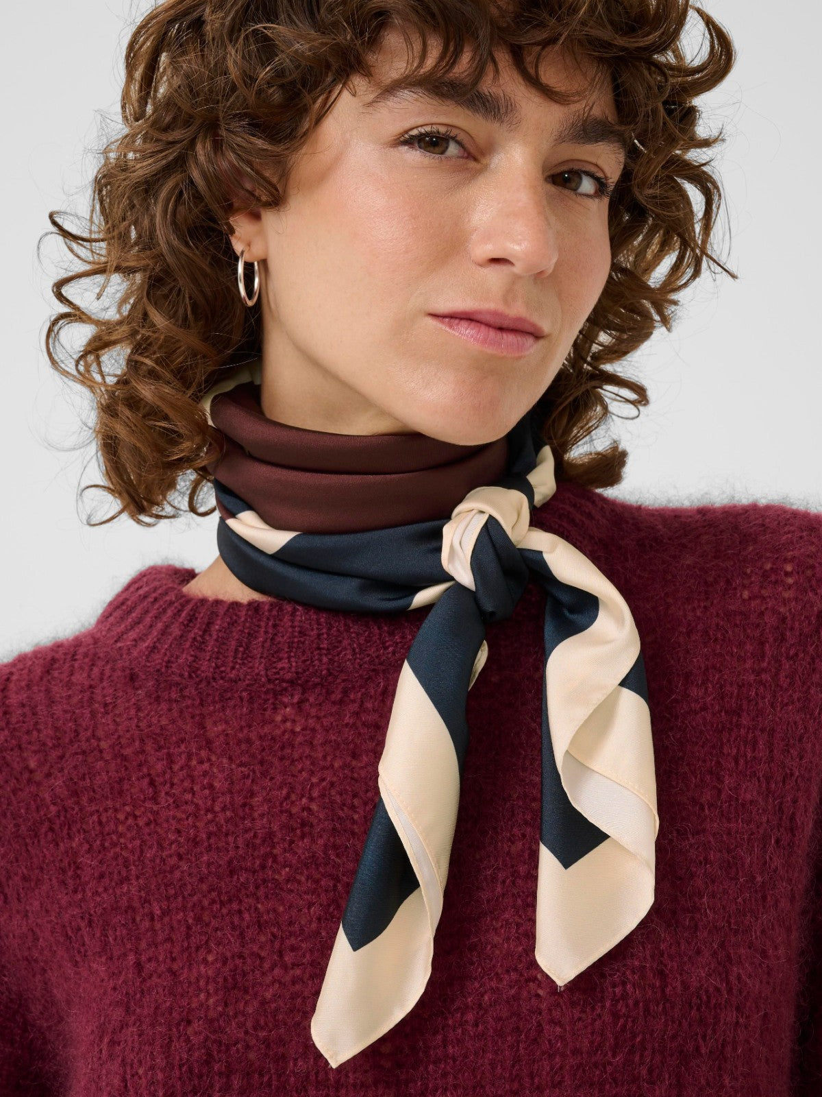 Namira Scarf
