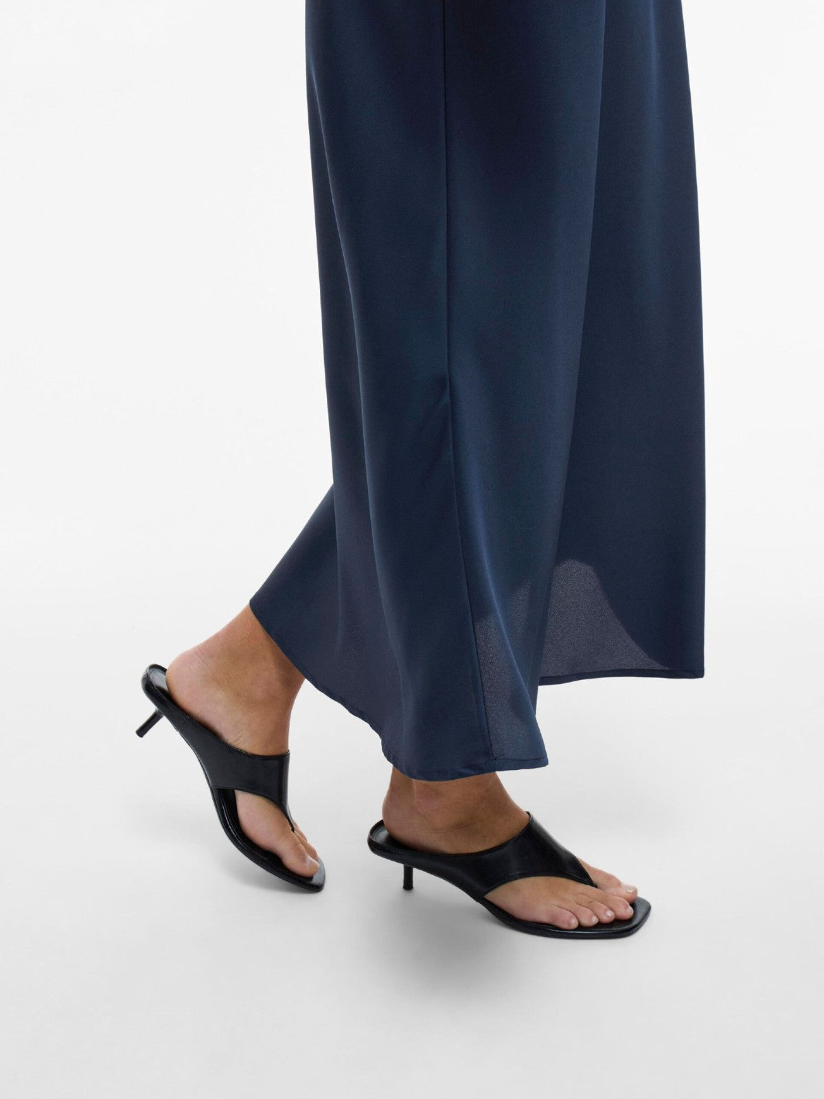 Viellette Navy Skirt