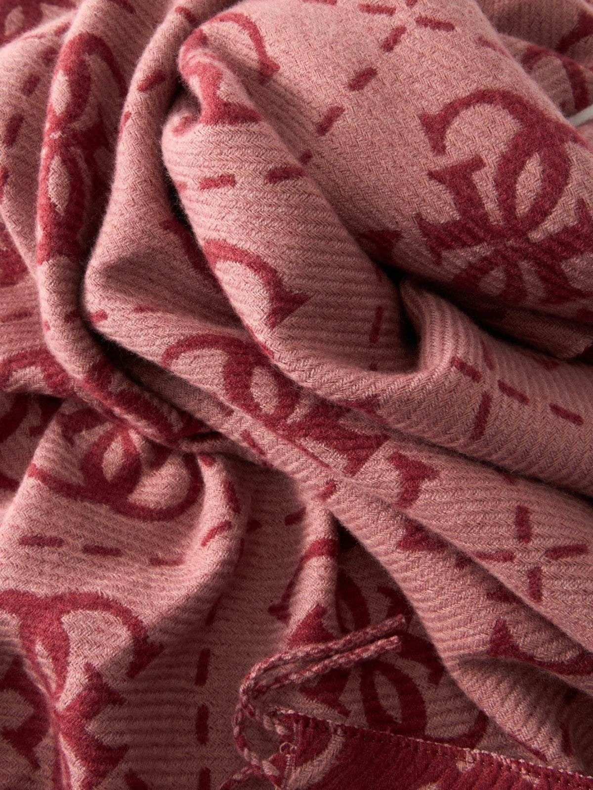 Nolana Wine Scarf