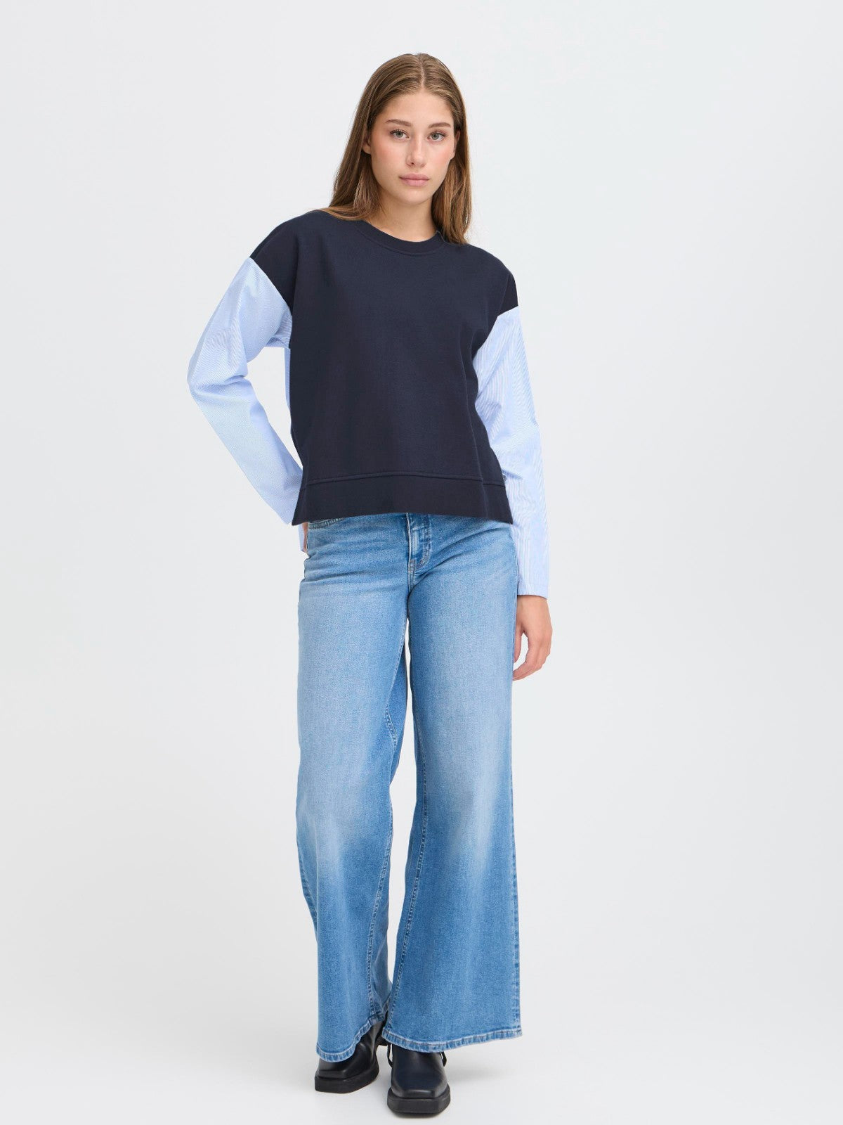 Palona Sweatshirt