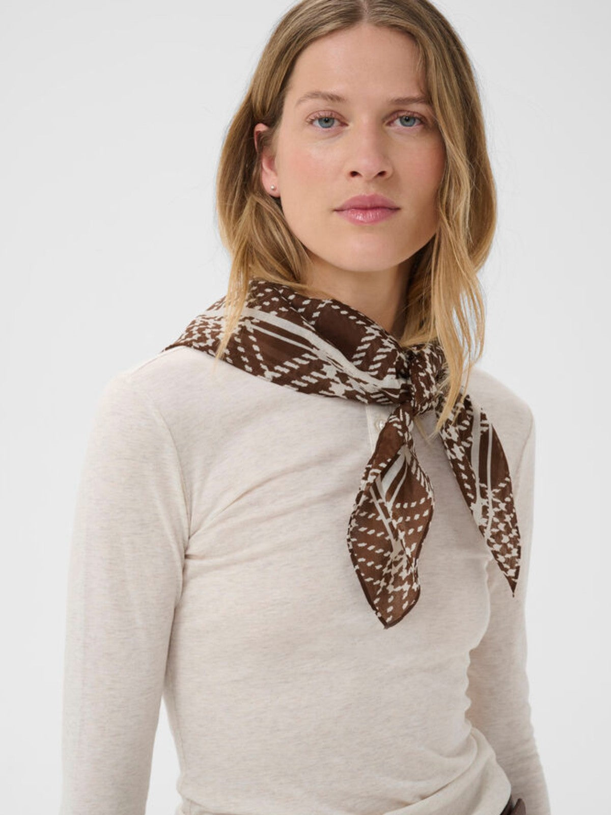Phi Scarf