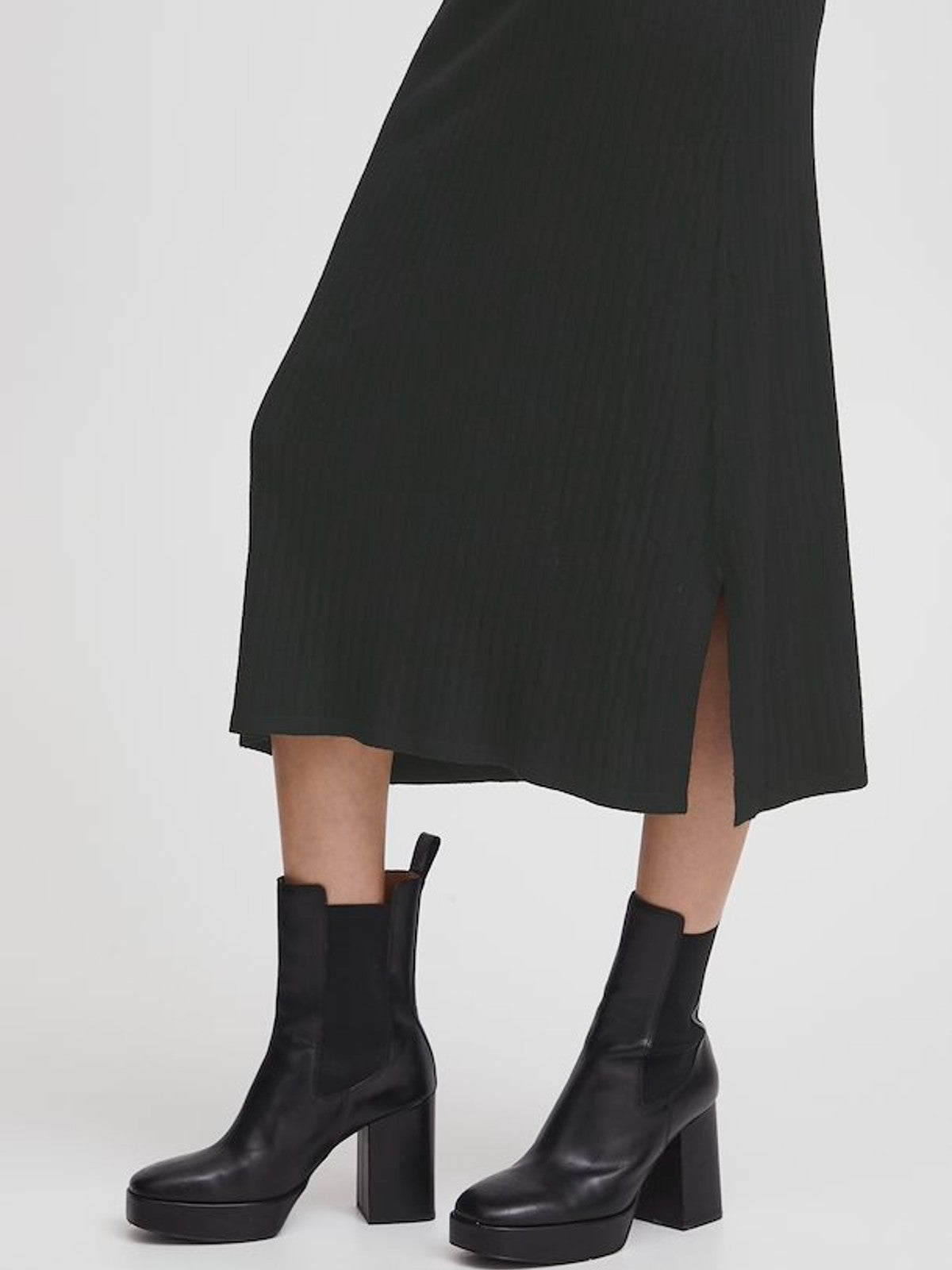 Ruvera Skirt