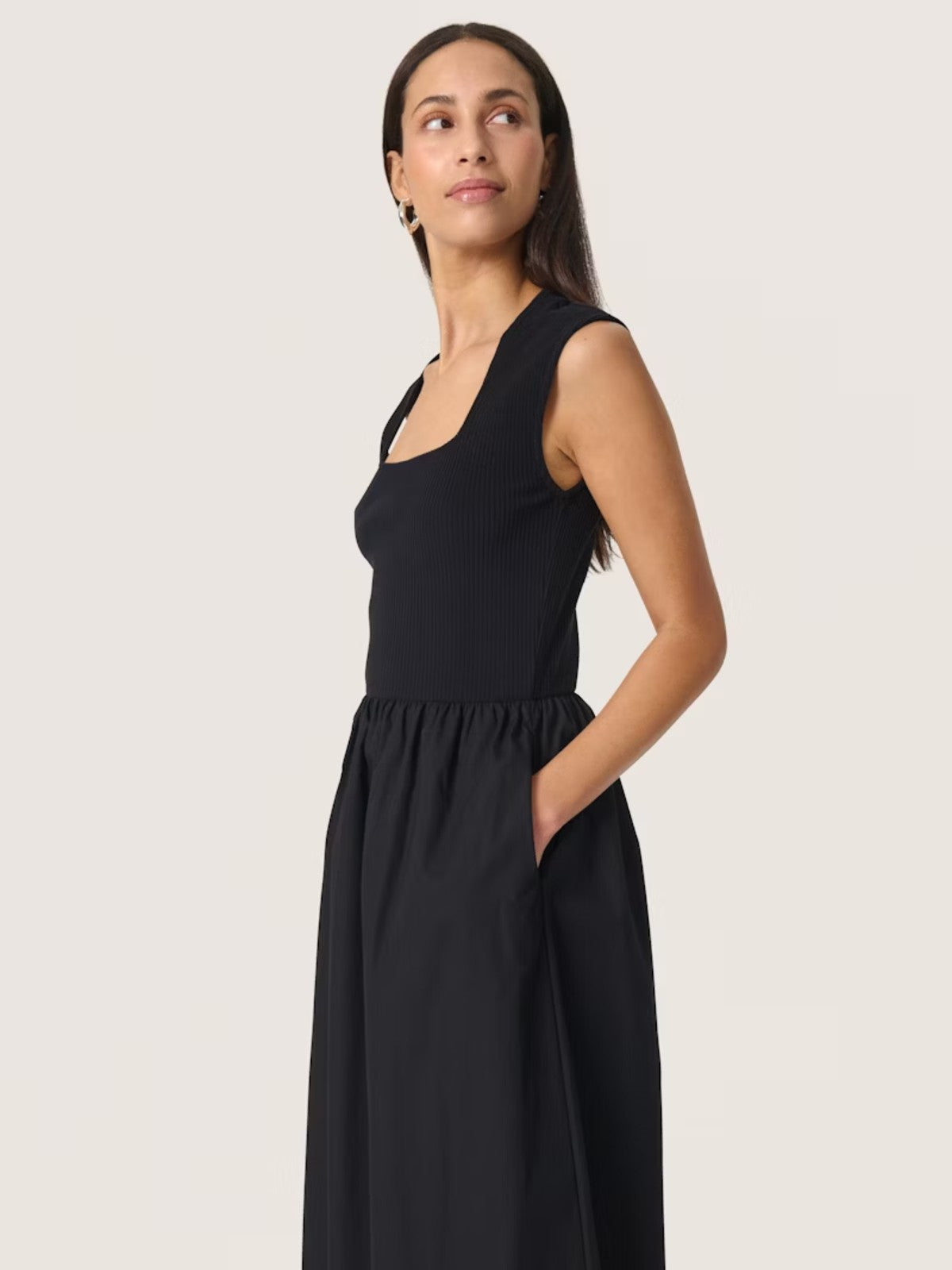 Simone Phoebe Black Dress