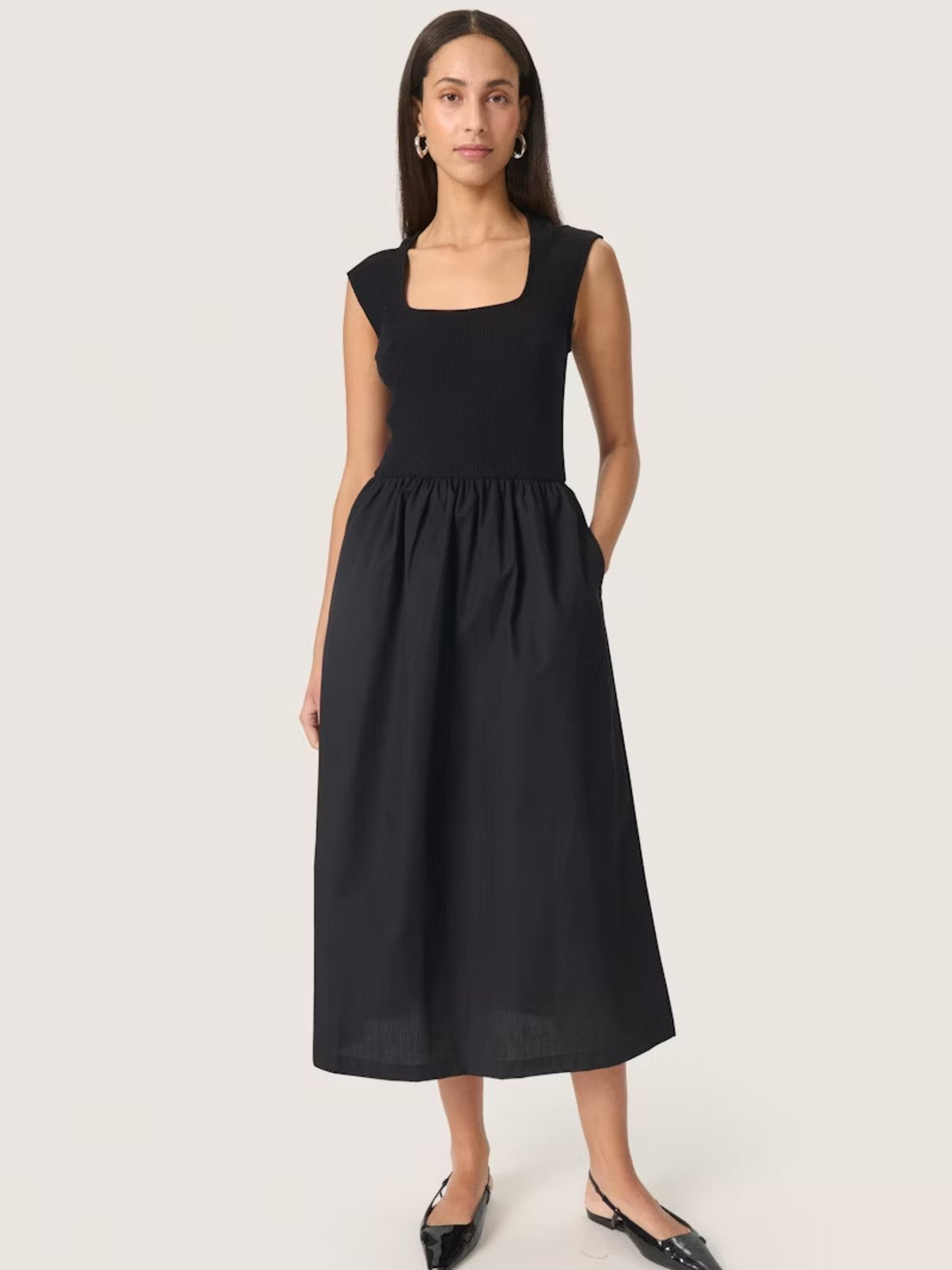 Simone Phoebe Black Dress