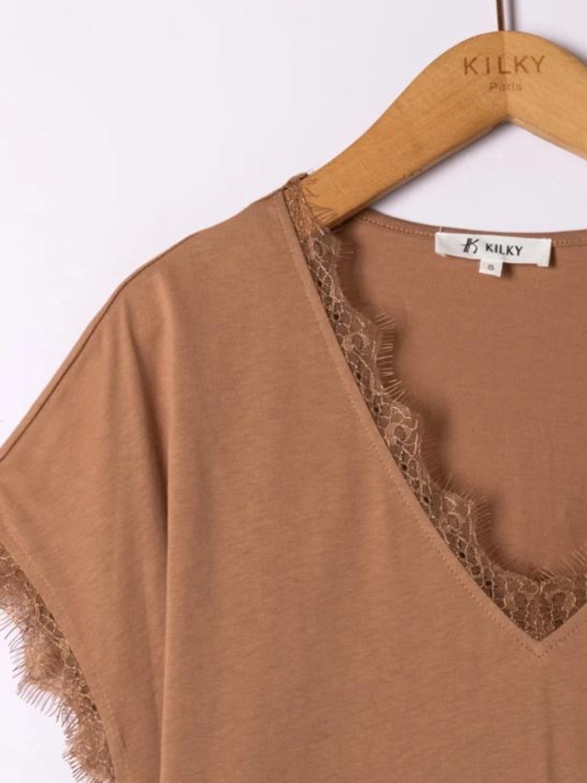Sari Taupe Tee