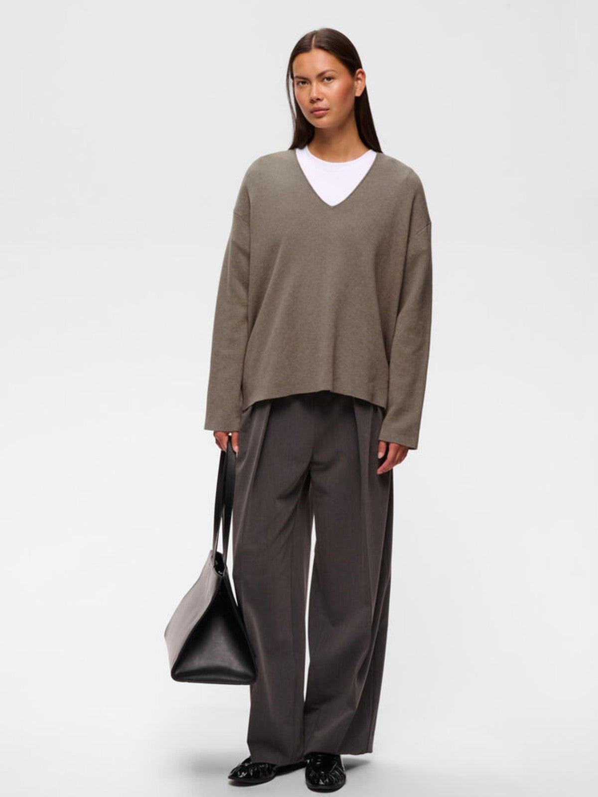 Tilda V-Neck