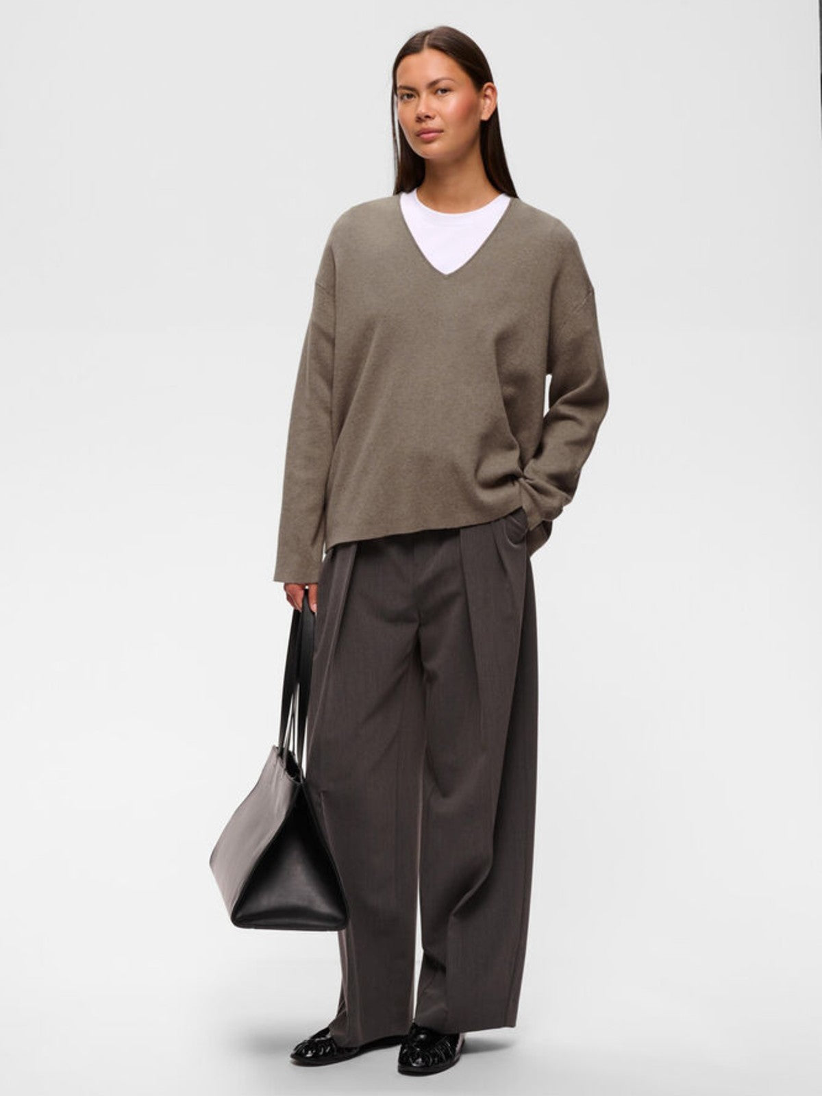 Tilda V-Neck