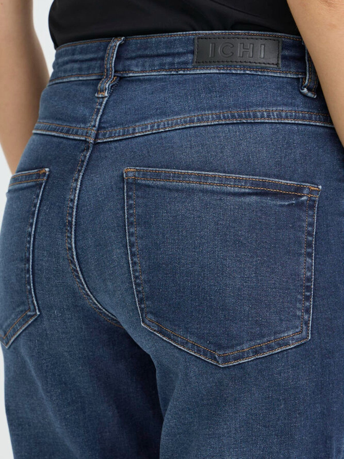 Twiggy Raven Dark Blue Jeans