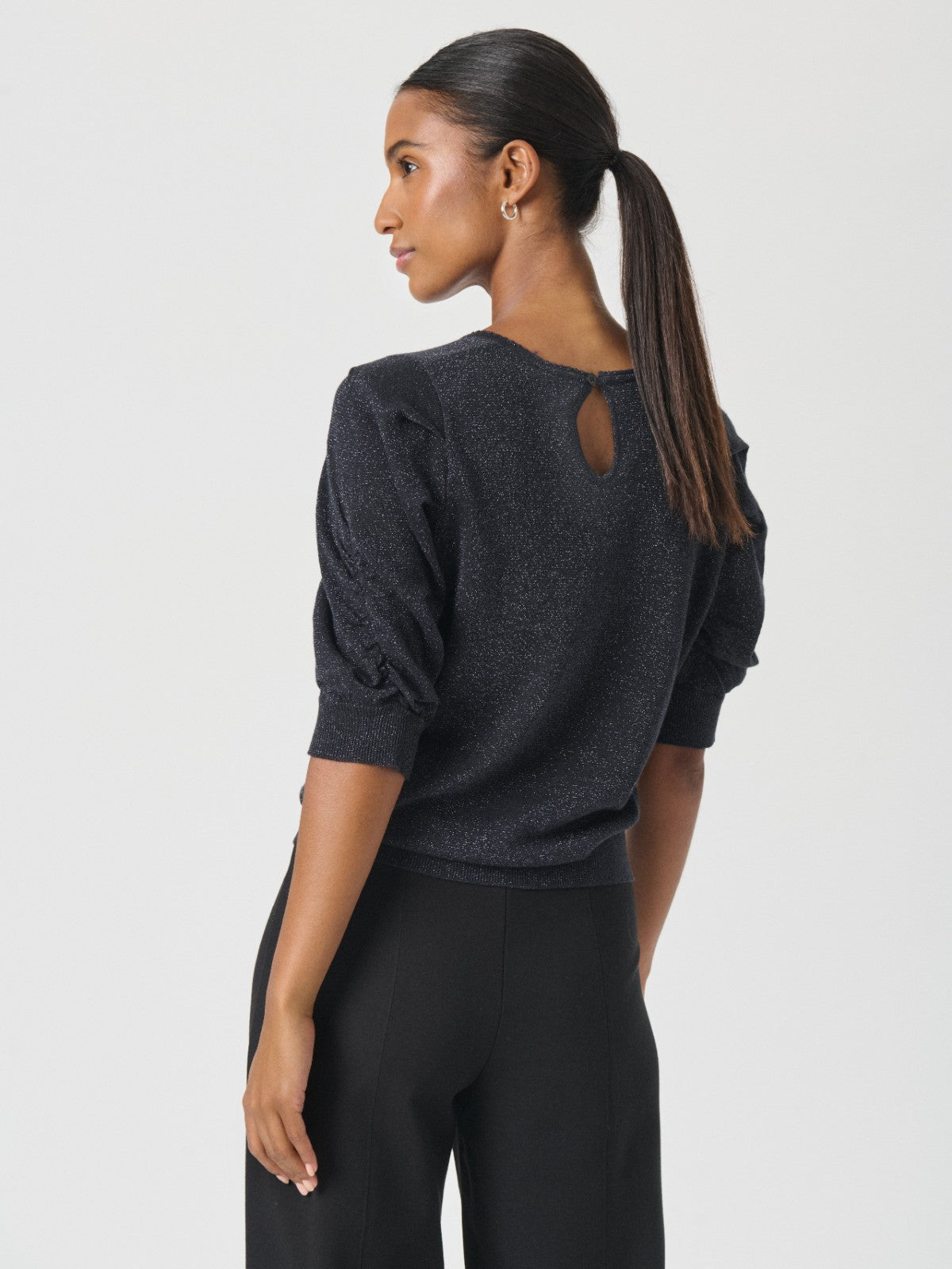 Varaia Jumper