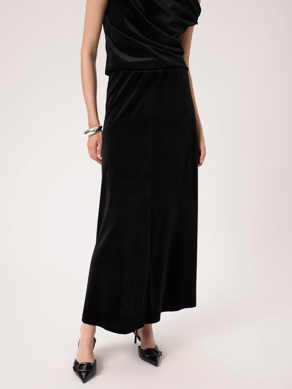 Velera Skirt