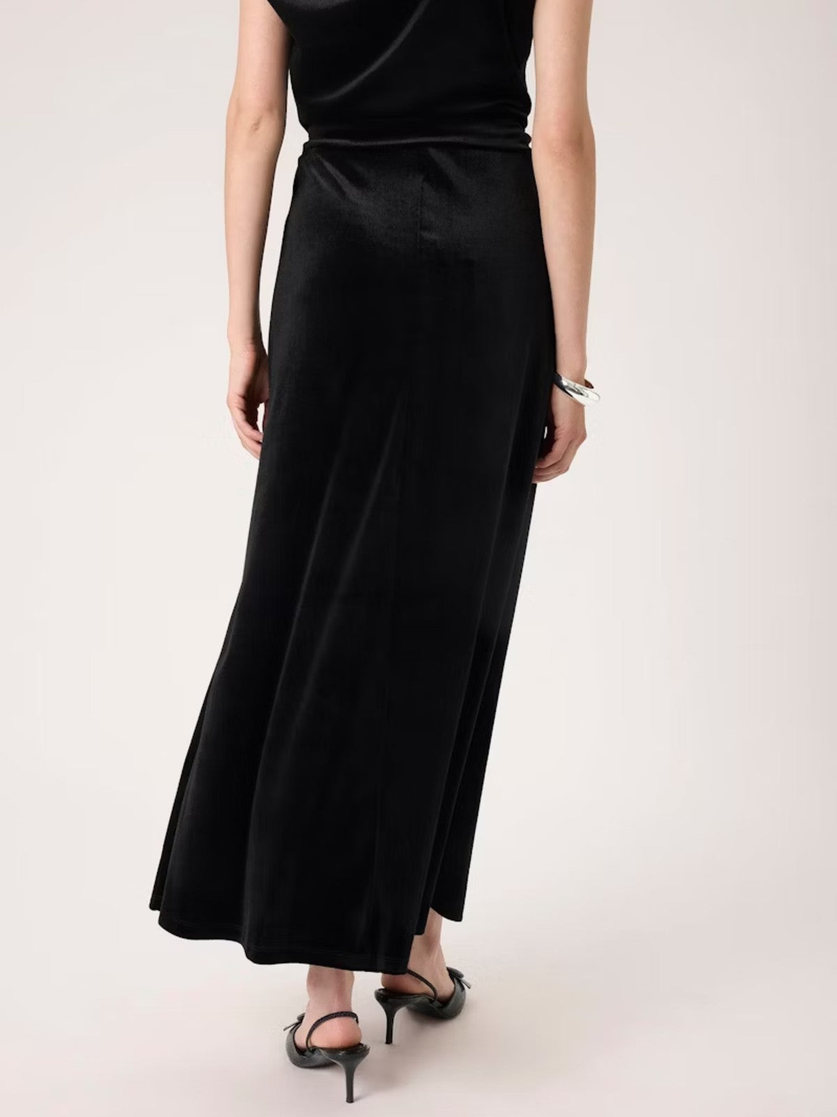Velera Skirt
