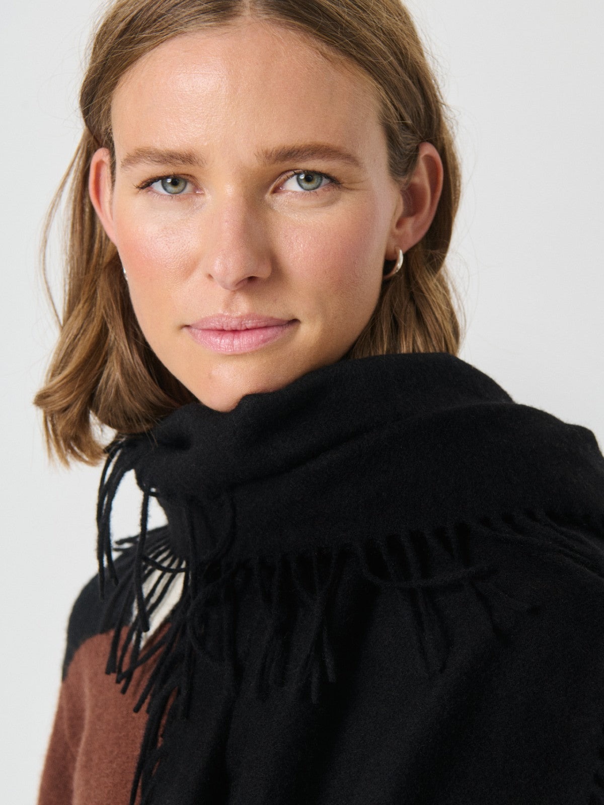 Virinisa Scarf