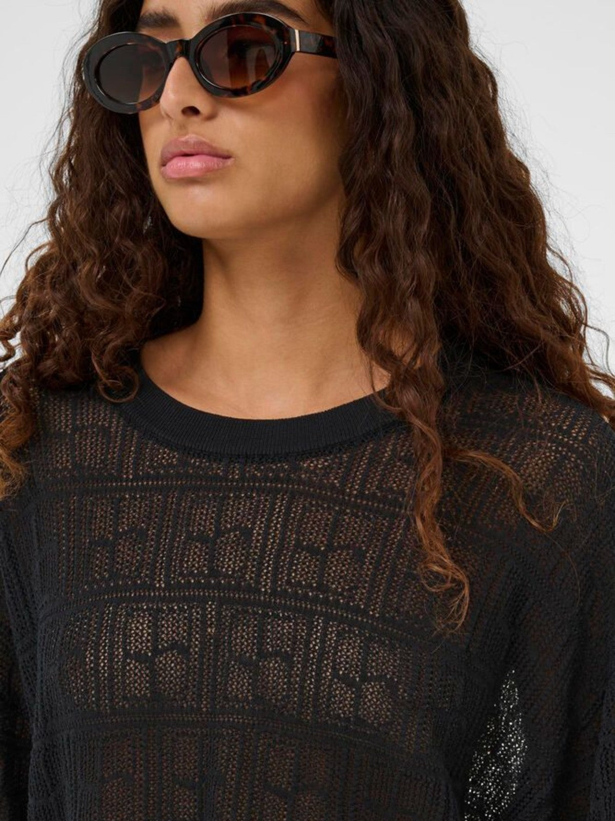 Yasmine Pullover